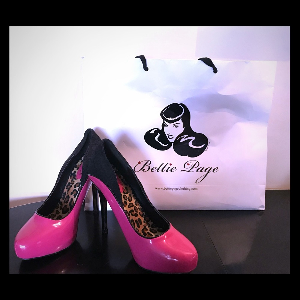 Pink Pinup Pumps
